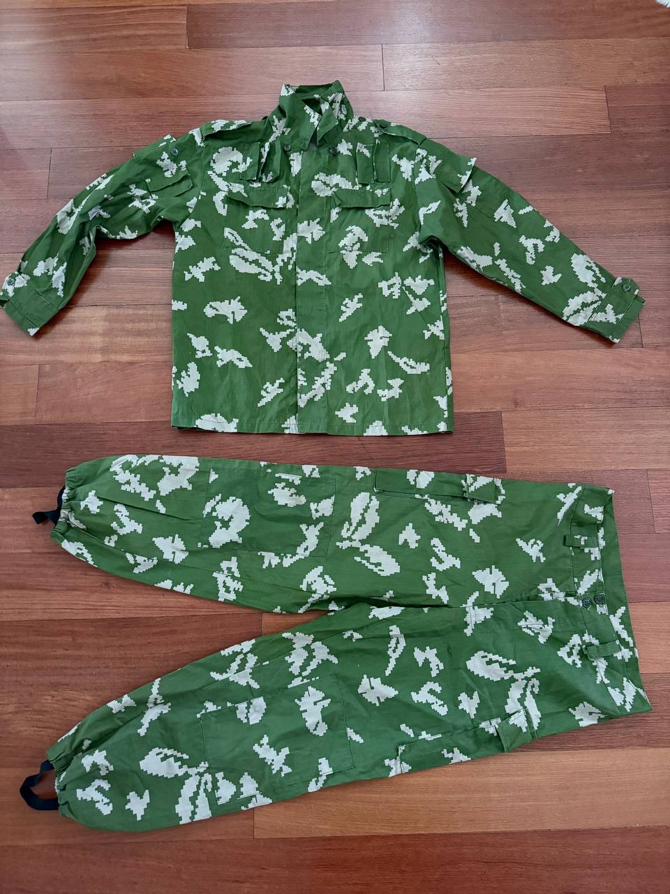 Russian AO NPP Klass White Breaks Suit - Size 48-50/3-4