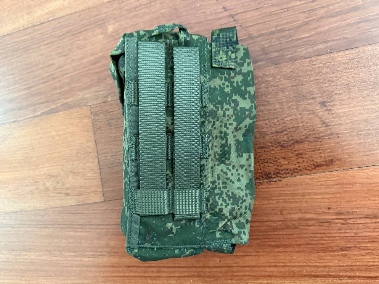 Russian Army Ratnik AK Dual Magazine Pouch with ROP Flare Pouch EMR Right-Handed - Image 2