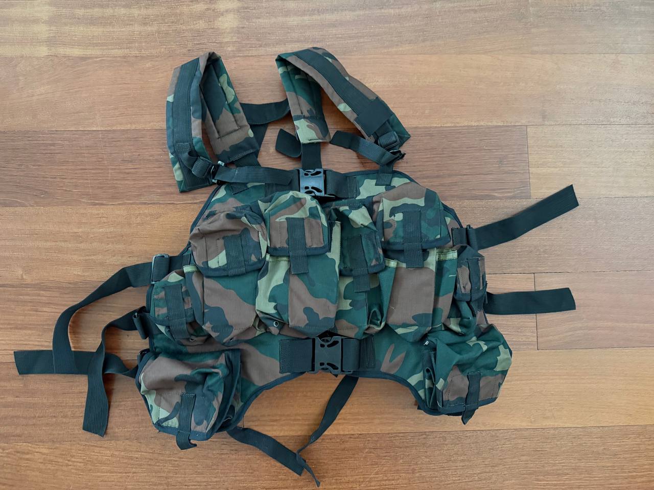 Russian "Vydra" Style Tactical Load-Bearing Vest